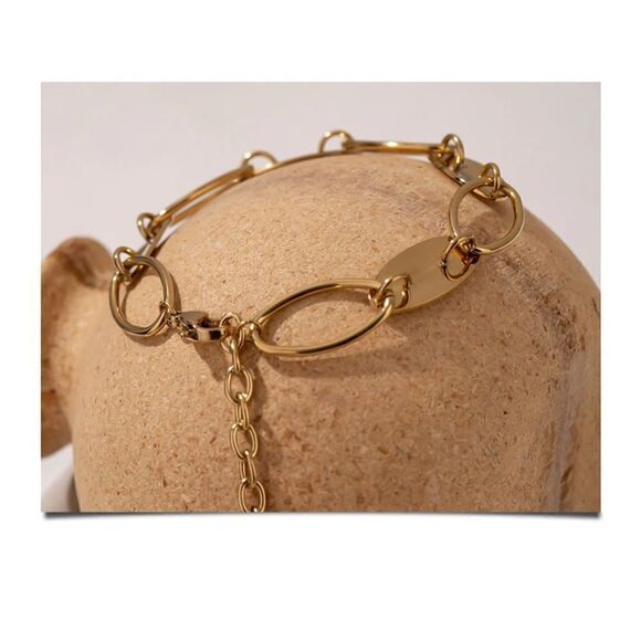 #31 Gold Unique Geometric Bracelet - Picture 4 of 6